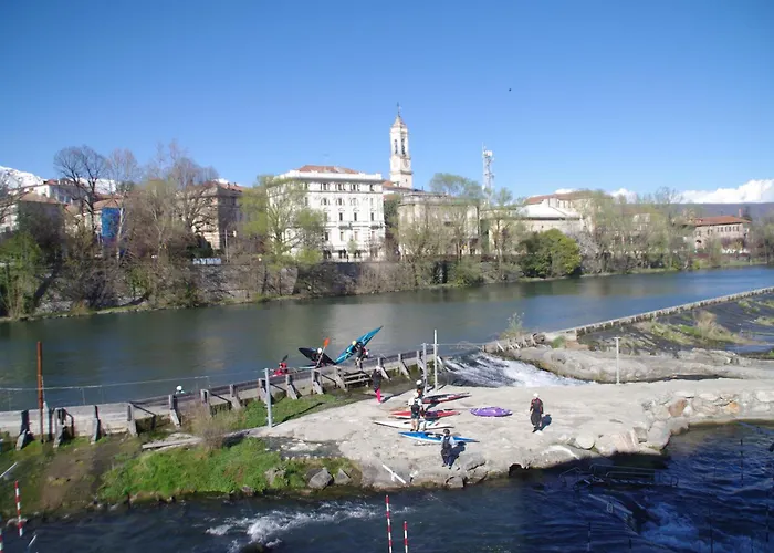 Acqua Piatta - L'ostello Del Canoa איבראה